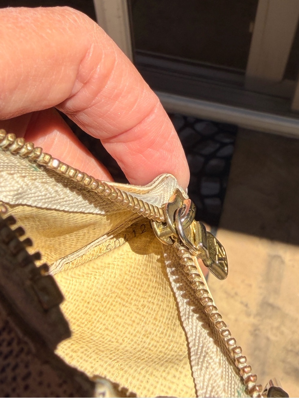 Louis Vuitton Damier Azur Mini Key Pouch in Cream and Light Gray - Picture 7 of 14